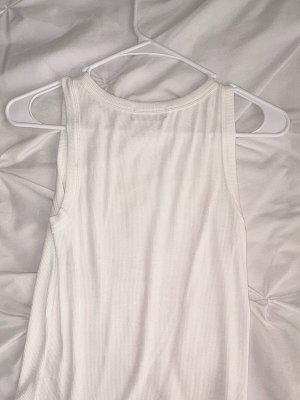 Jon & Anna Cream Ribbed Tank - Picture 3 of 3